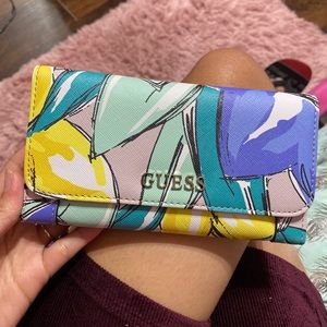 SOLD!!!! Guess Wallet